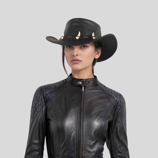 Whether you're at a rodeo,&nbsp;ranch work or just owning your look. Available in four sizes for the perfect fit, for both men and women.


Material:&nbsp;100% Genuine Leather

Size Guide:&nbsp;Small: 6 3/4 (55 cm) , Medium: 7 (57 cm) , Large: 7 1/4 (59 cm) , X-Large: 7 1/2 (60-61cm)